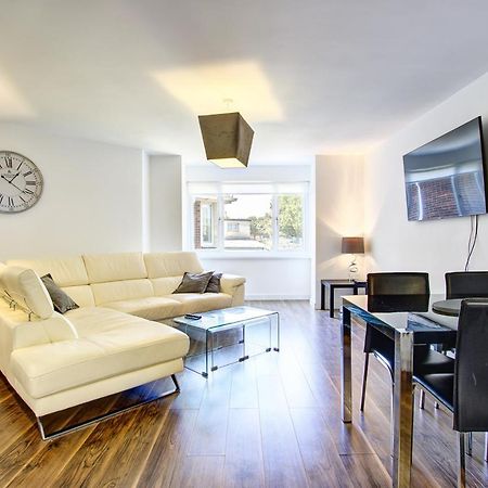 Sunderland Short Stays 2 Bedroom Apartment Free Parking Fulwell Sr6 Dış mekan fotoğraf