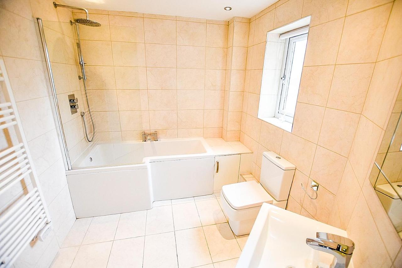 Sunderland Short Stays 2 Bedroom Apartment Free Parking Fulwell Sr6 Dış mekan fotoğraf