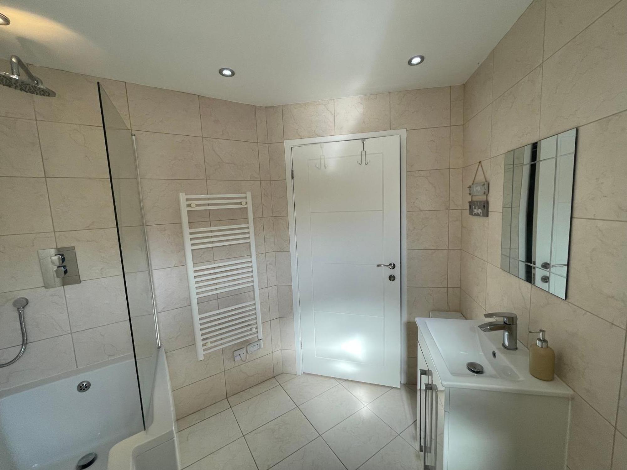Sunderland Short Stays 2 Bedroom Apartment Free Parking Fulwell Sr6 Dış mekan fotoğraf