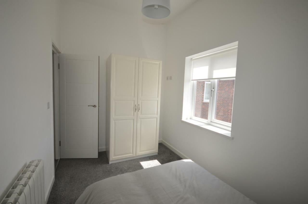Sunderland Short Stays 2 Bedroom Apartment Free Parking Fulwell Sr6 Dış mekan fotoğraf